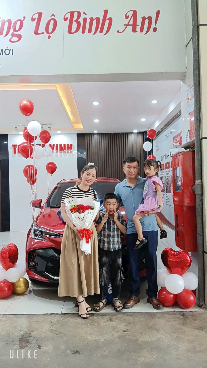 Hoạt động tư vấn và bàn giao xe Toyota tại Nghệ An 5