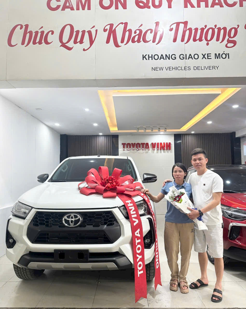 Hoạt động tư vấn và bàn giao xe Toyota tại Nghệ An 1